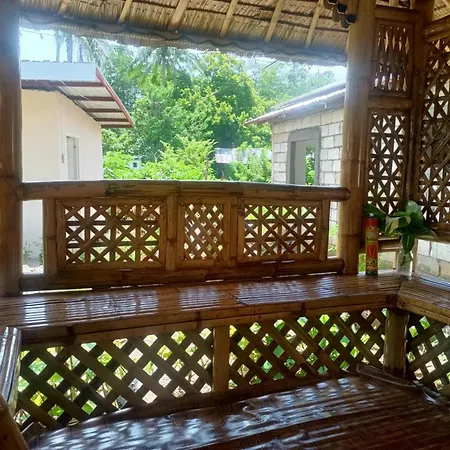 Villa Skanderbeg Guest House Talaudyong Beach-2